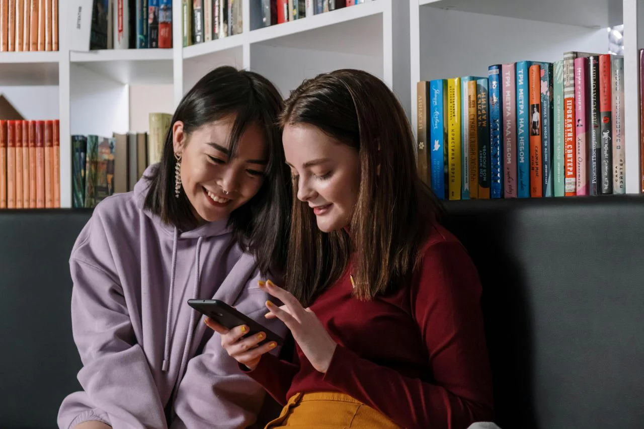 From Digital Sickness to Digital Wellness